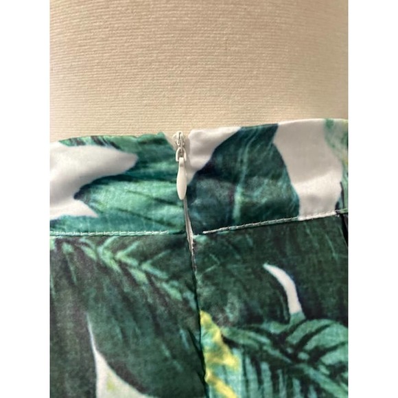 Tropical Leaf Skirt - A-line Plant Skirt - Size Large - Picture 7 of 9